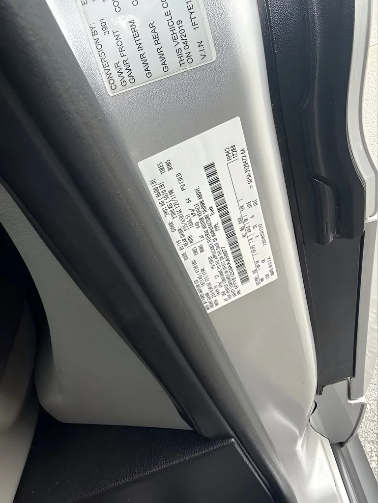 Used 2019 Silver Ford Base image 19