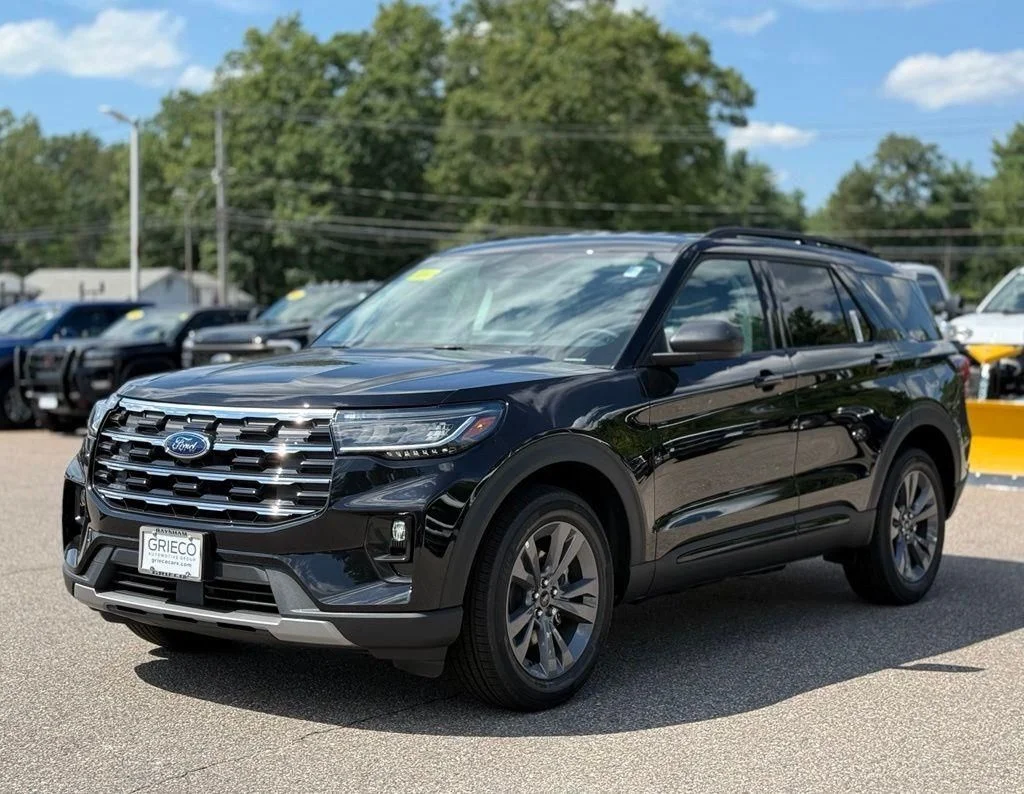 New 2026 Black Ford Active image 10