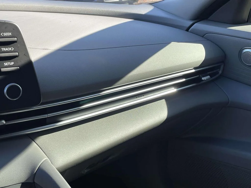 New 2025 Black Hyundai SE image 28