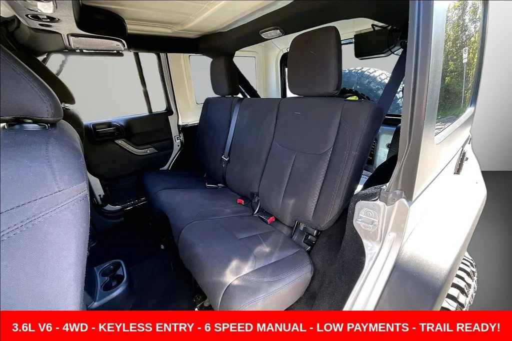 Used 2017 Silver Jeep Unlimited Sport image 25