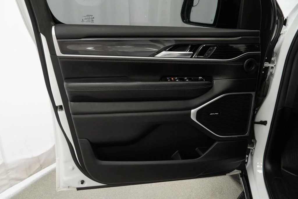 Certified Used 2023 White Jeep Base image 40
