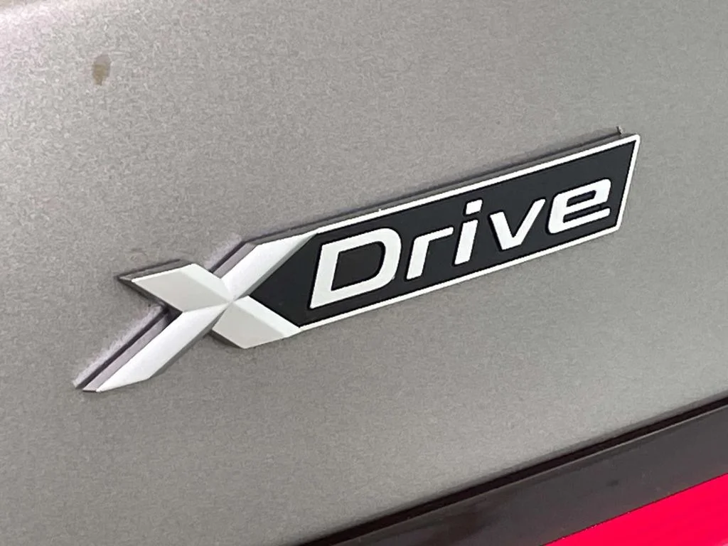 New 2027 Gray BMW 530i xDrive image 10