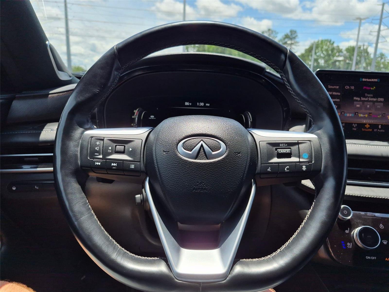 Used 2022 SILVER INFINITI  image 10