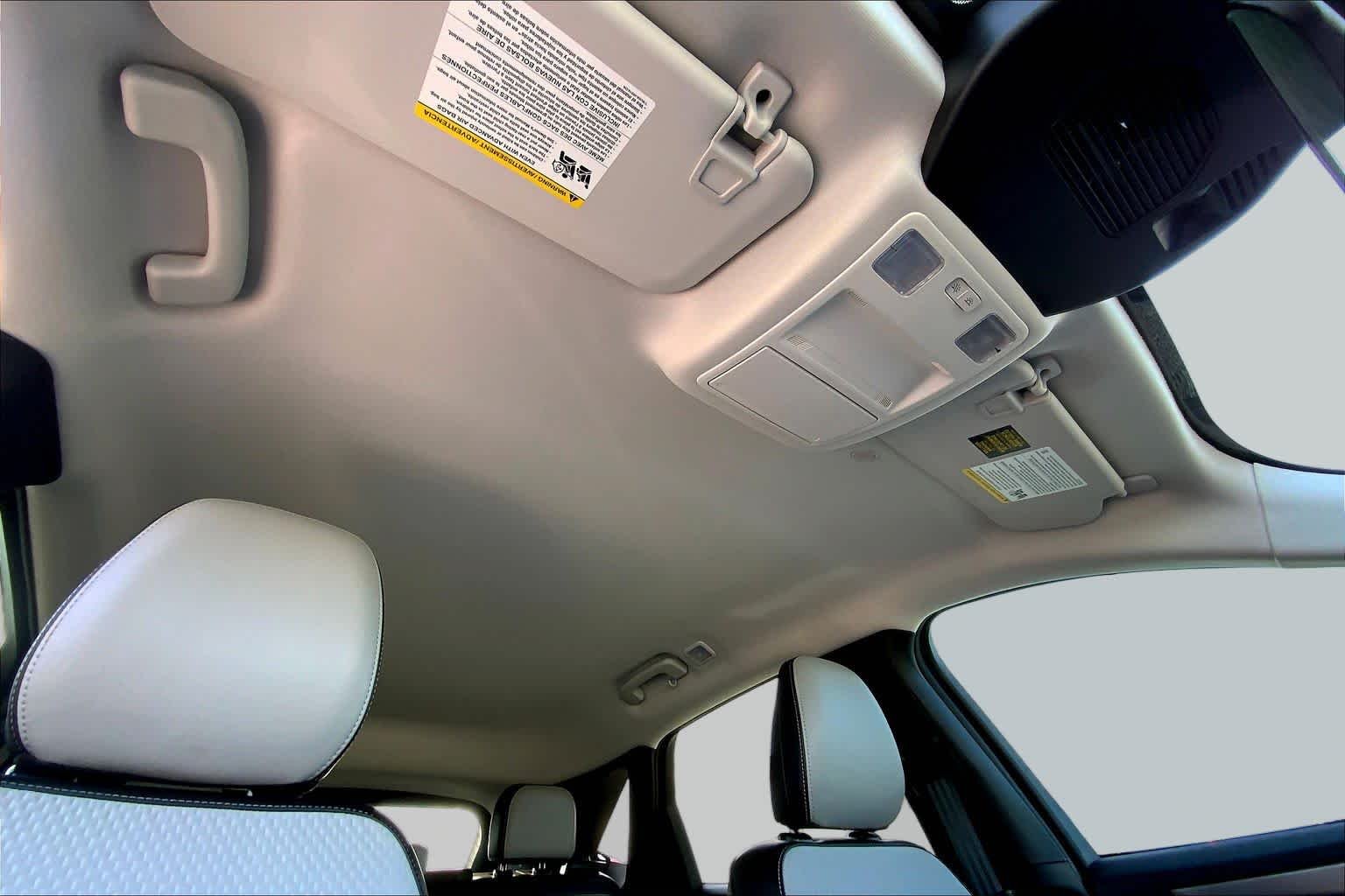 Used 2025 Agate Black Ford PHEV image 28