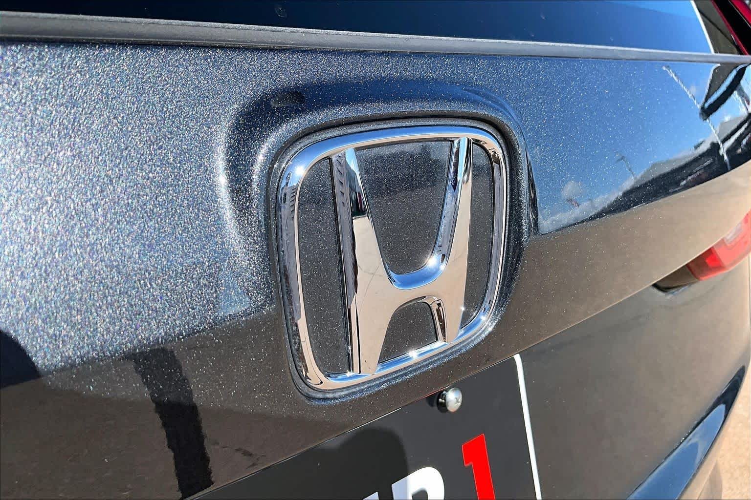 Used 2024 Meteorite Gray Metallic Honda LX image 28