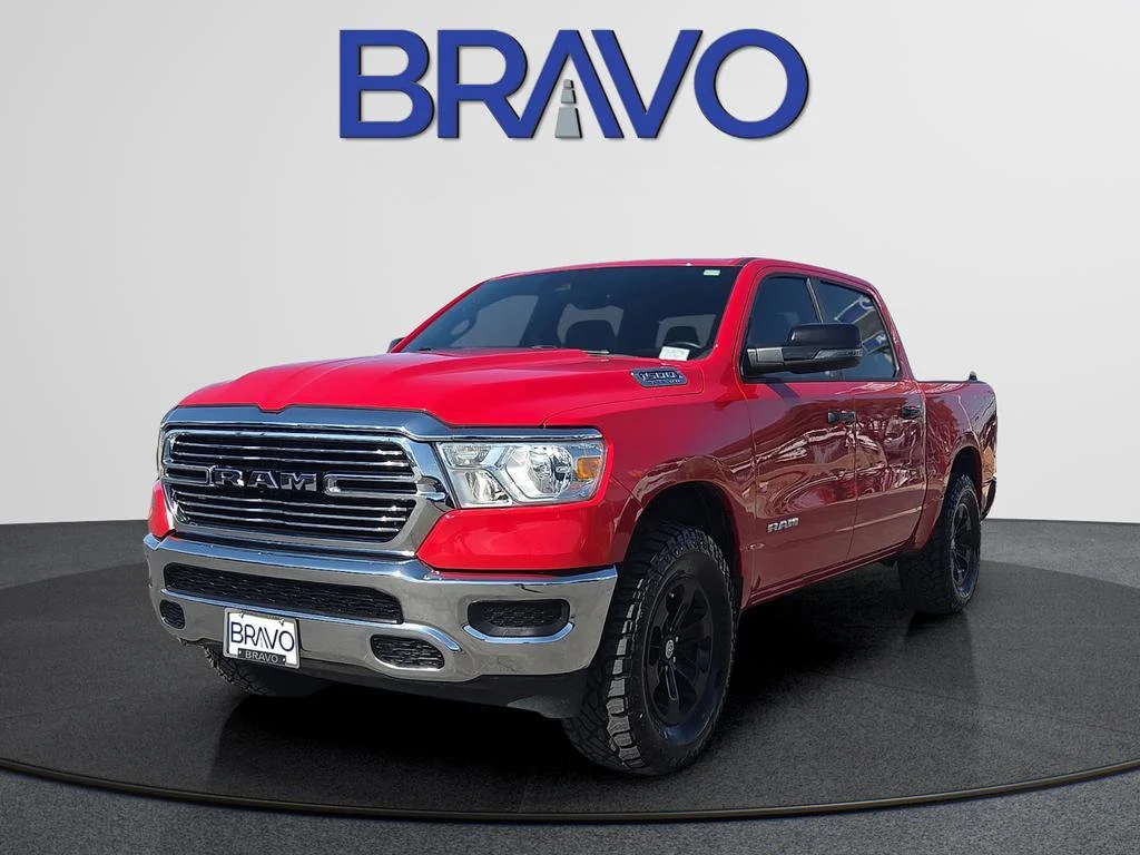 2024 RAM 1500 Laramie 4x4 Crew Cab 5'7's photo