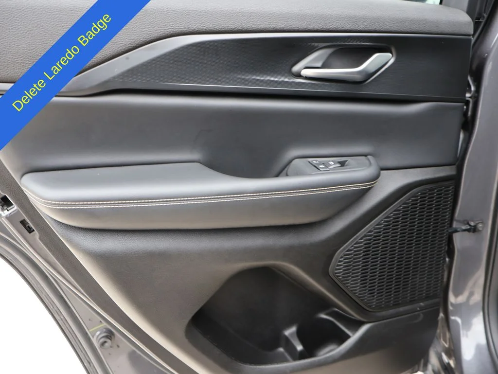 Used 2023 Gray Jeep Altitude X image 18