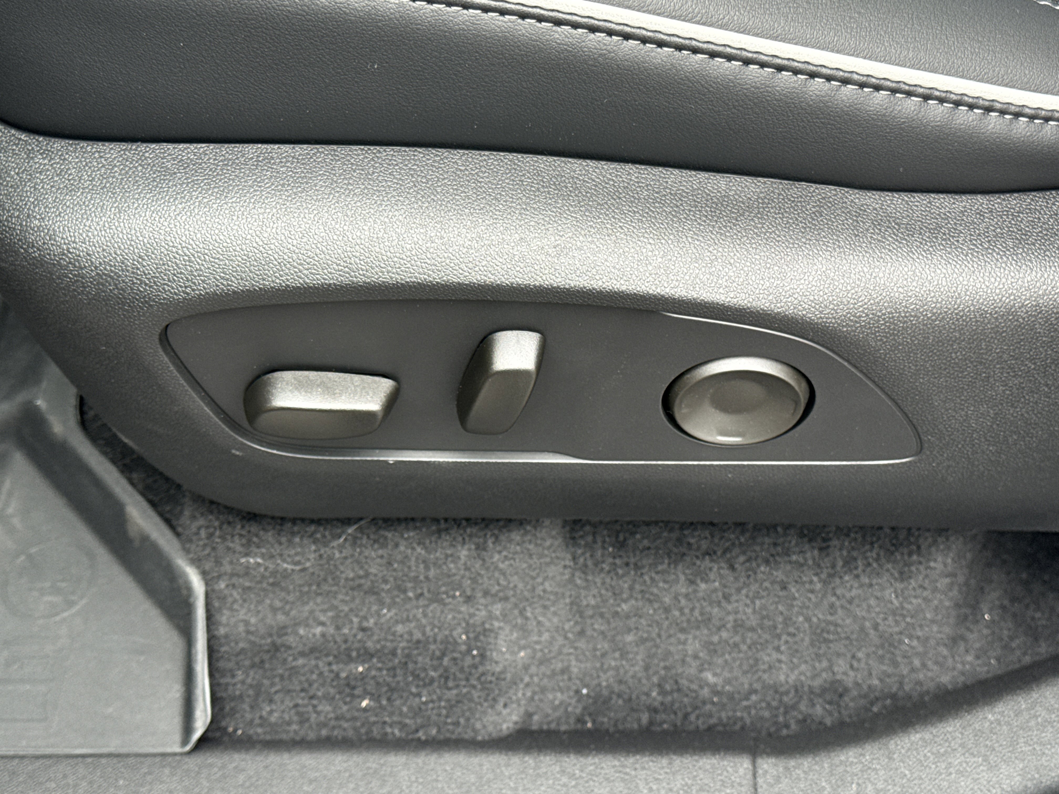 2026 Buick Enclave Sport Touring - Photo 17