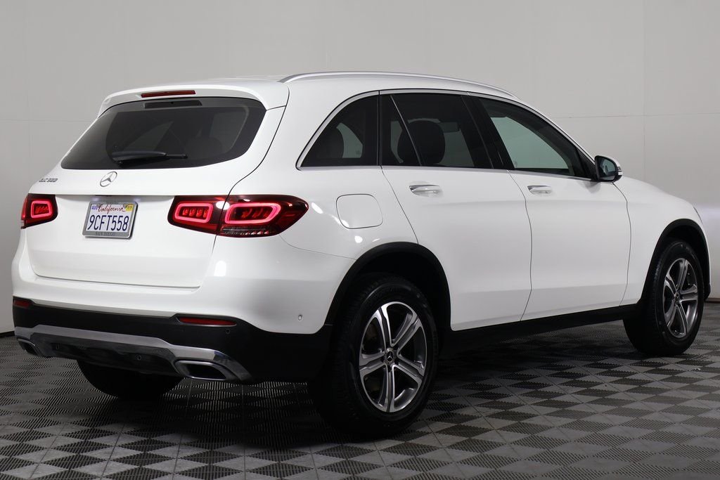 Certified Used 2022 Polar White Mercedes-Benz GLC 300 image 4