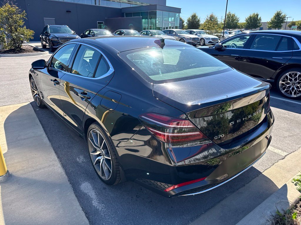 Used 2023 Black Genesis 2.0T image 4