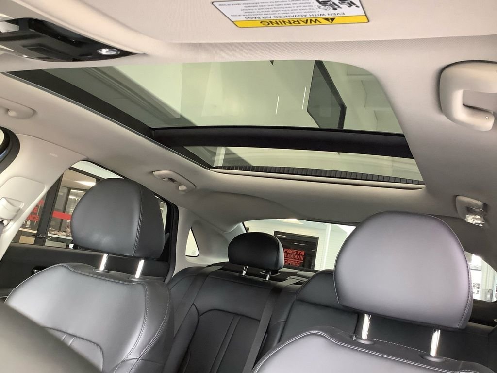 2025 Kia K5 EX - Photo 25