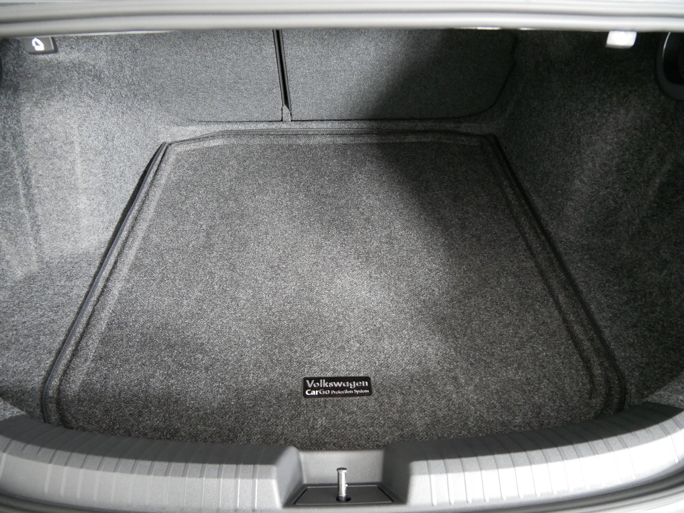 New 2026 Platinum Gray Metallic Volkswagen S image 12