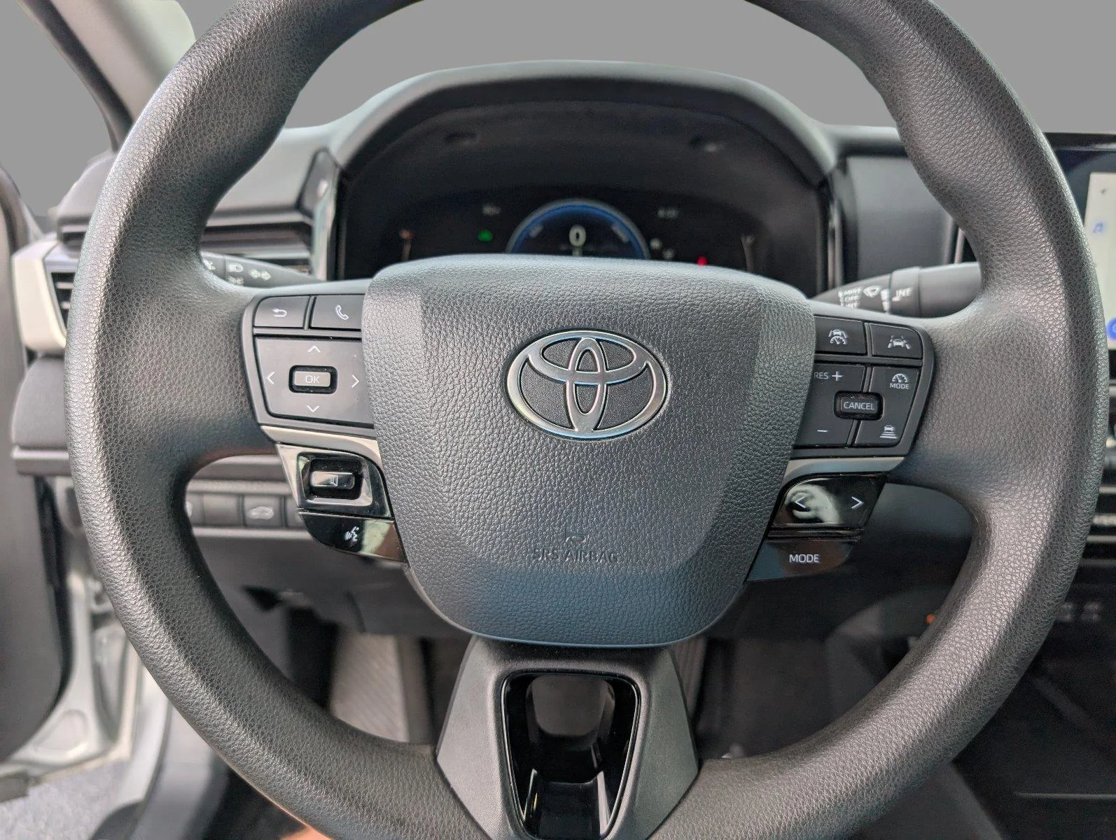 Used 2025 Celestial Silver Metallic Toyota LE image 25