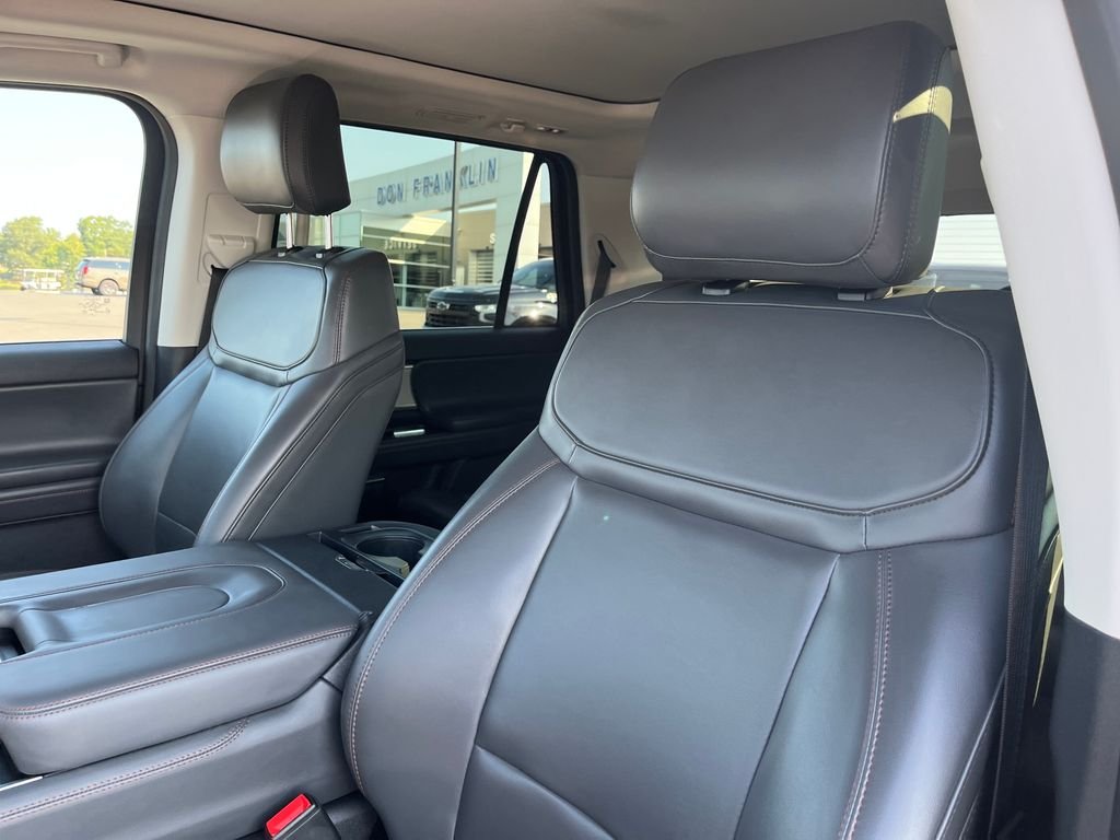 Used 2025 Gray Ford Active image 12