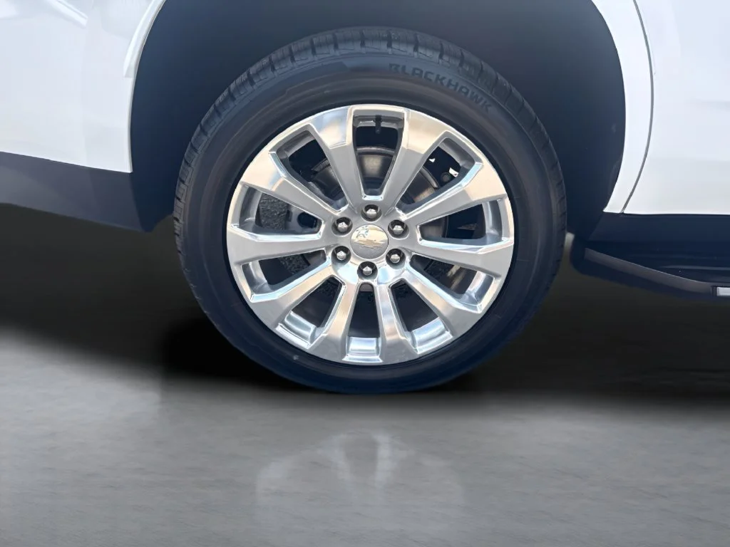 Used 2023 SUMMIT WHITE Chevrolet Premier image 38