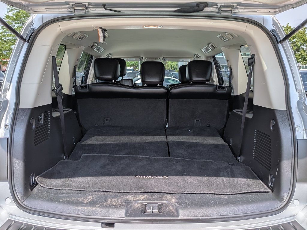 Used 2024 Silver Nissan SV image 38