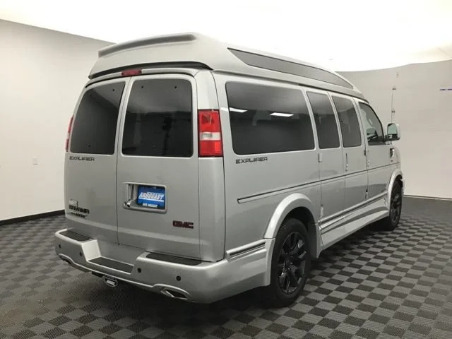 Used 2023 Quicksilver Metallic GMC Work Van image 3