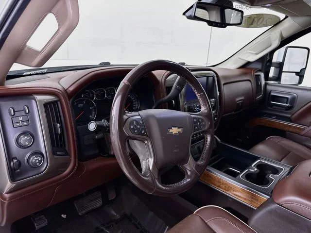 Used 2017 White Chevrolet High Country image 10