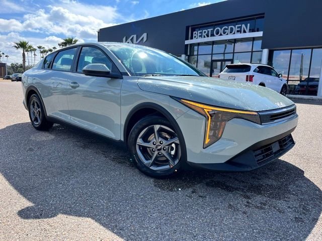 2026 Kia K4 LX