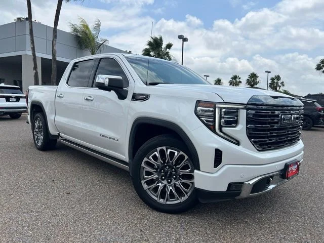 2023 GMC Sierra 4WD Crew Cab Short Box Denali Ultimate's photo