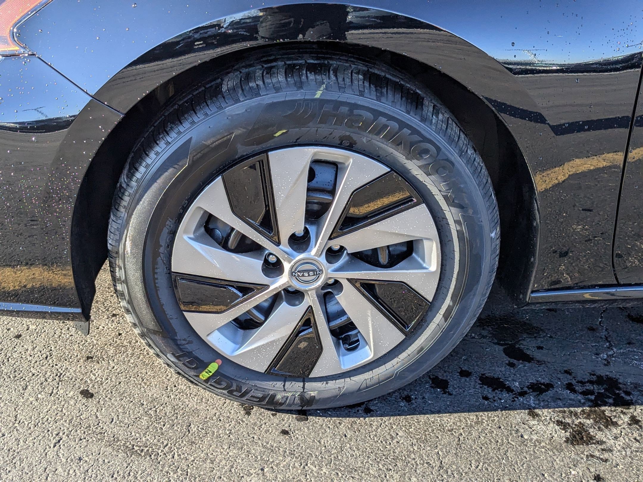 2025 Nissan Altima S - Photo 25