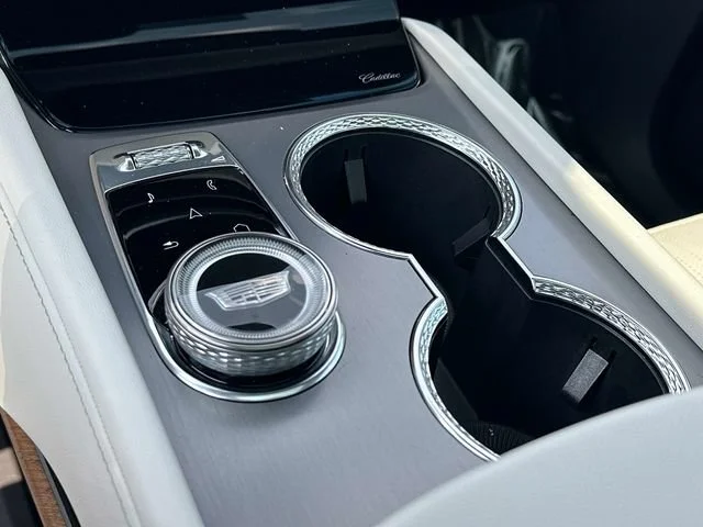 2026 Cadillac VISTIQ Sport - Photo 12
