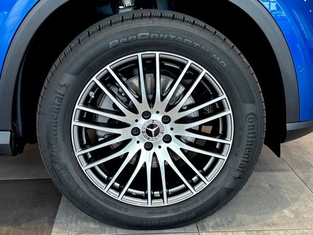 Used 2026 Blue Mercedes-Benz GLC 300 image 37