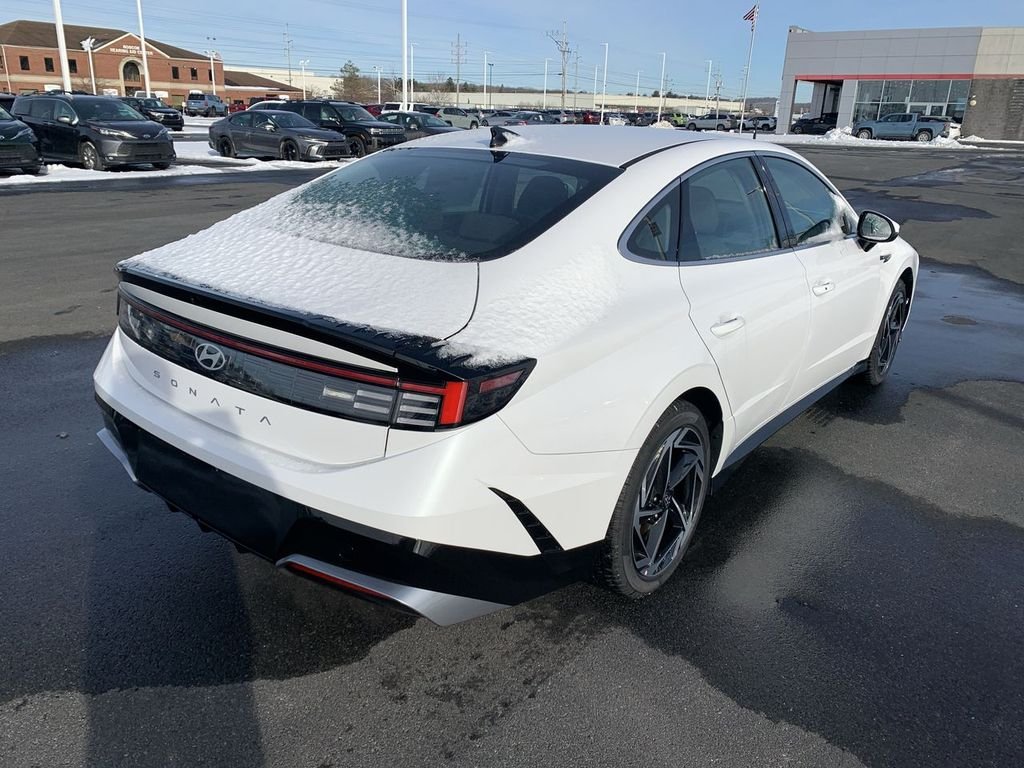 New 2026 White Hyundai SEL Sport image 8