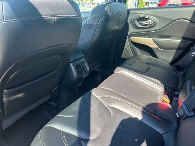 Used 2018 Gray Jeep Limited image 12
