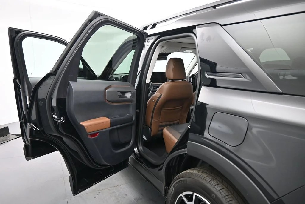 Certified Used 2025 Black Ford Outer Banks image 20