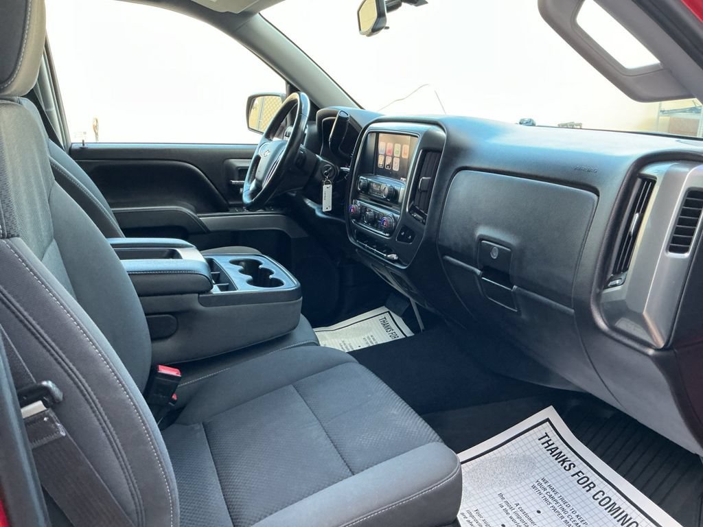 Used 2015 VICTORY RED Chevrolet LT image 25