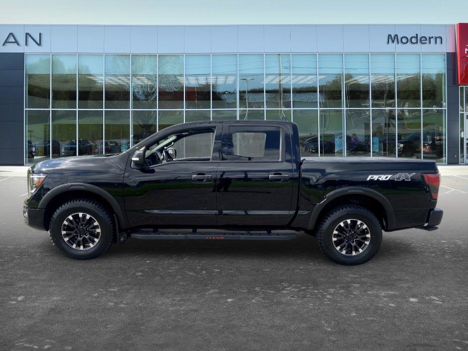 Used 2021 Super Black Nissan PRO-4X image 8