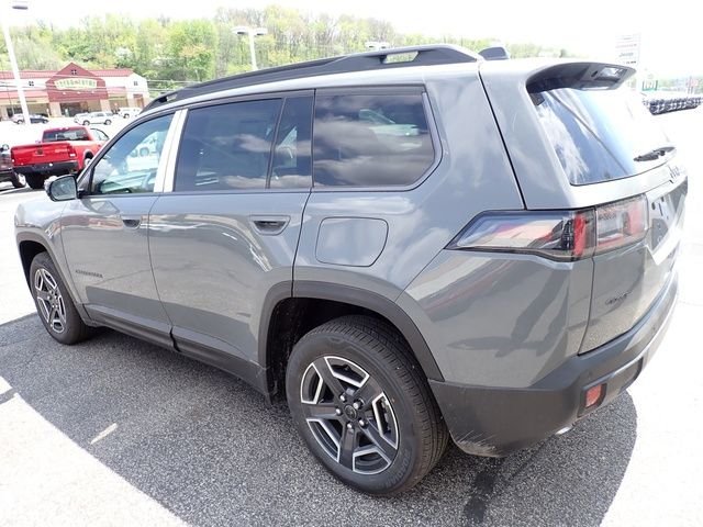 New 2026 Sting-Gray Clear-Coat Exterior Paint Jeep Limited image 3