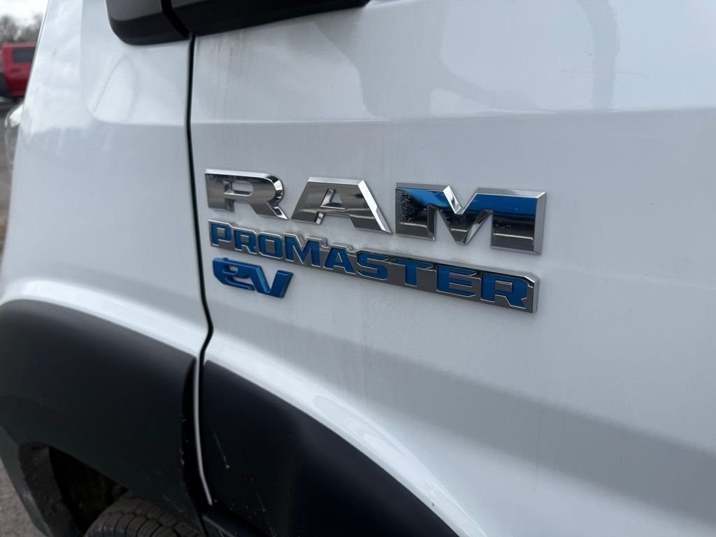 Used 2024 White Ram Super High Roof image 9