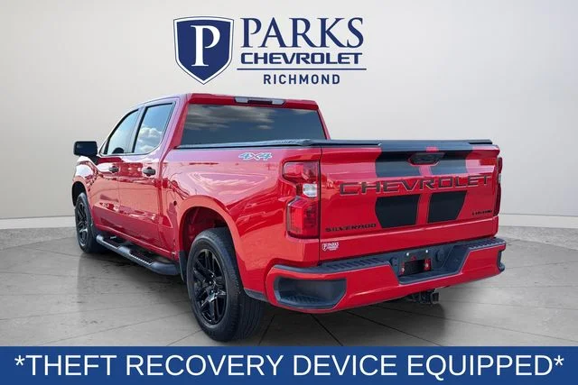 Used 2024 Red Chevrolet Custom image 5