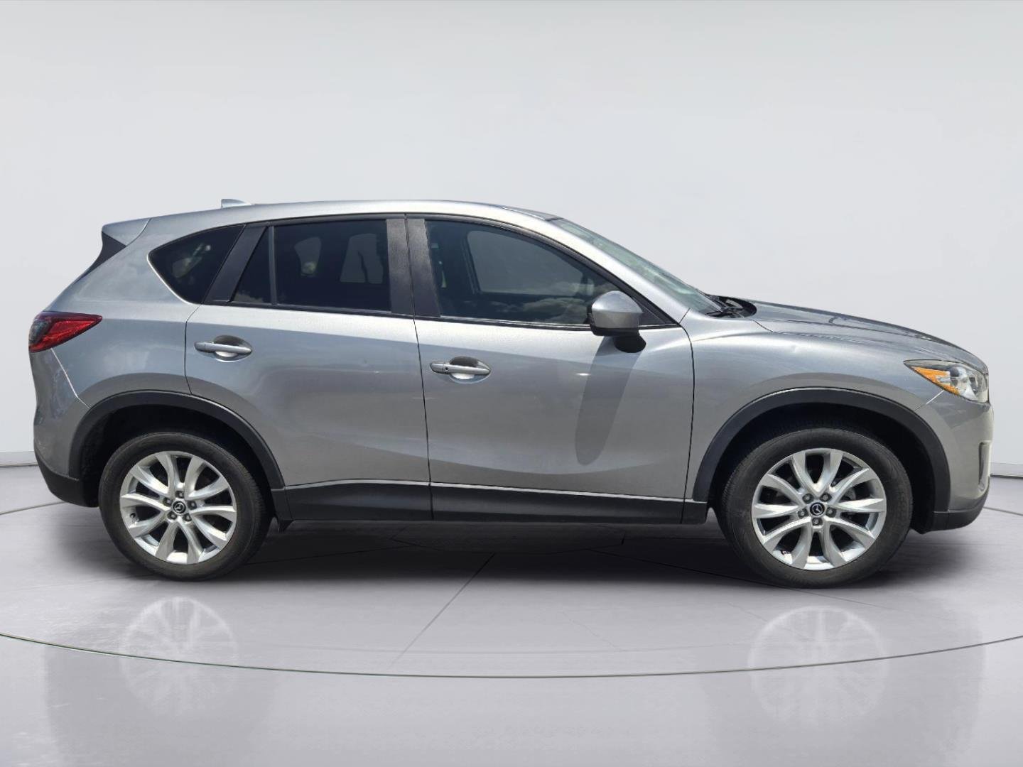 Used 2013 Liquid Silver Metallic Mazda Grand Touring image 4