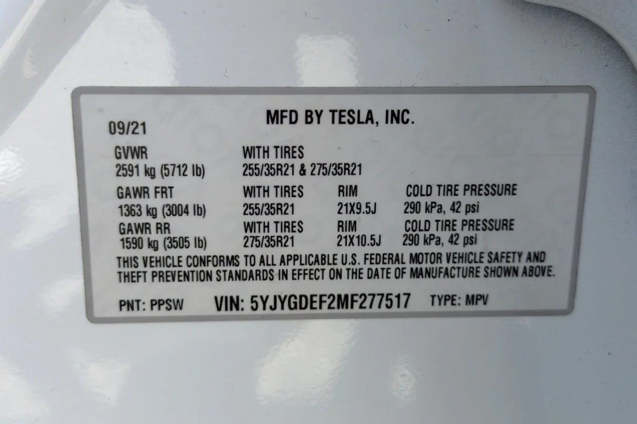 Used 2021 ARCTIC WHITE Tesla Performance image 28