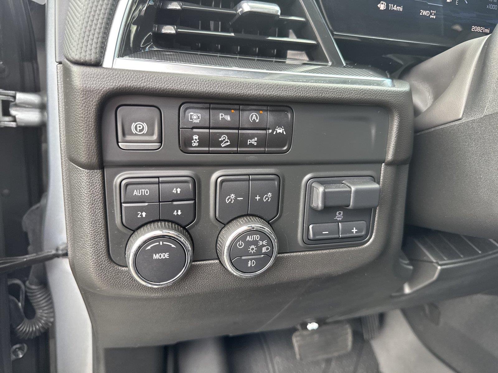 Used 2025 Sterling Gray Metallic Chevrolet RST image 20