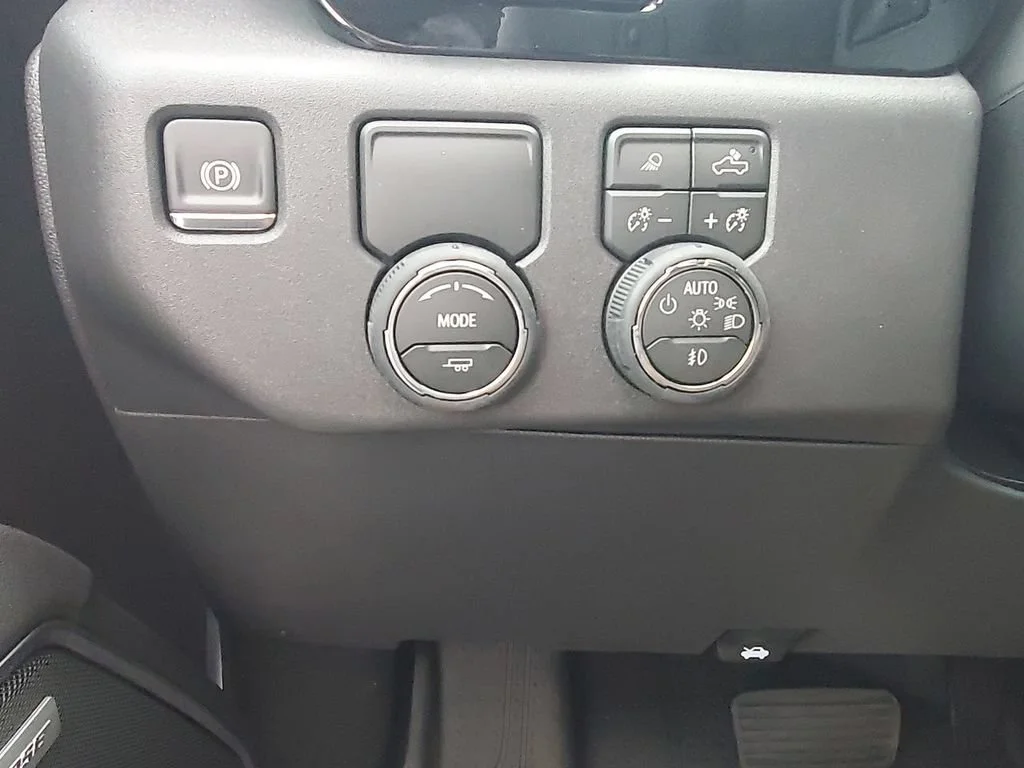 New 2026 Polar White Tricoat Chevrolet LTZ image 24