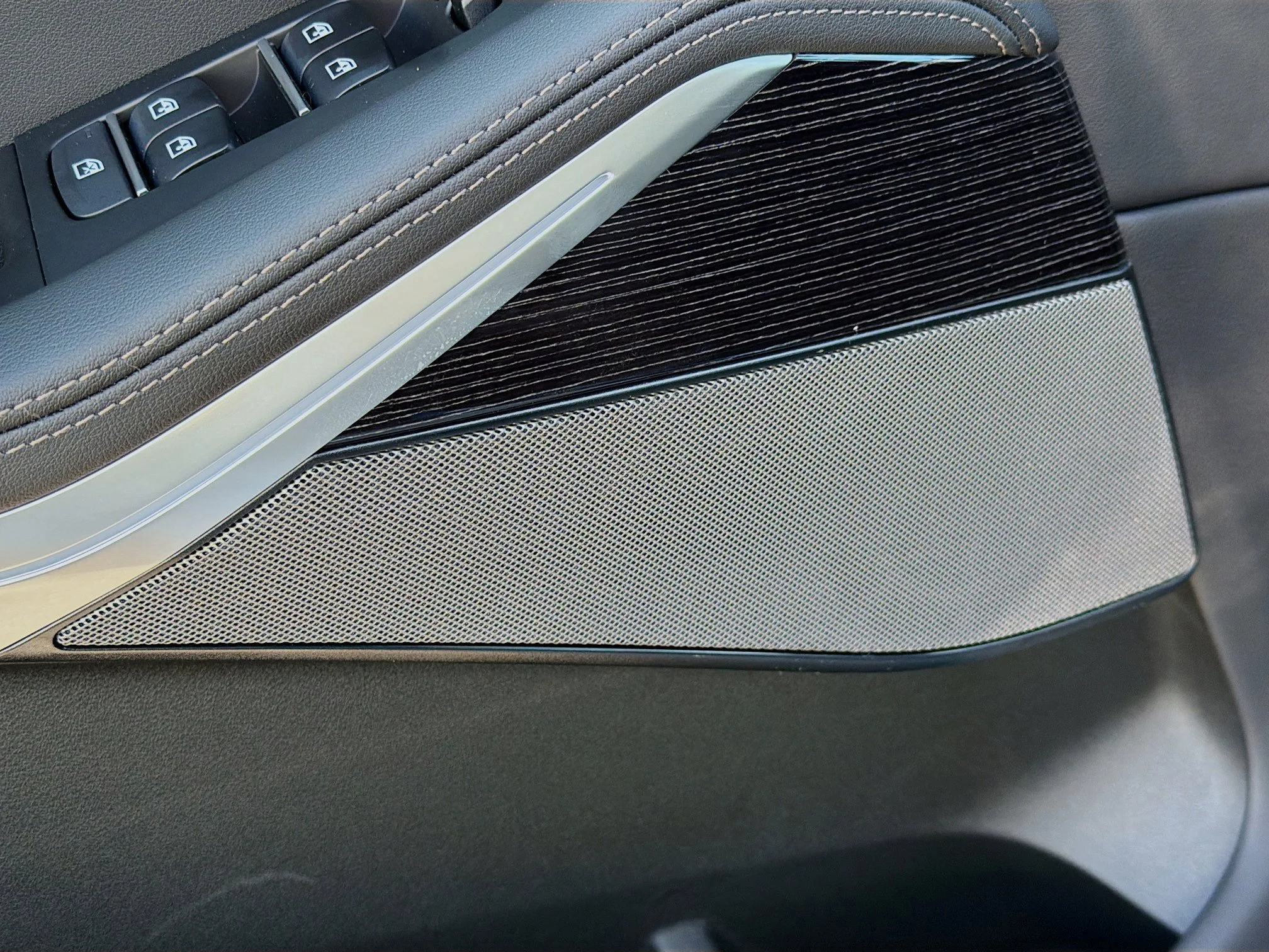 New 2026 Brooklyn Grey Metallic BMW M60i image 23