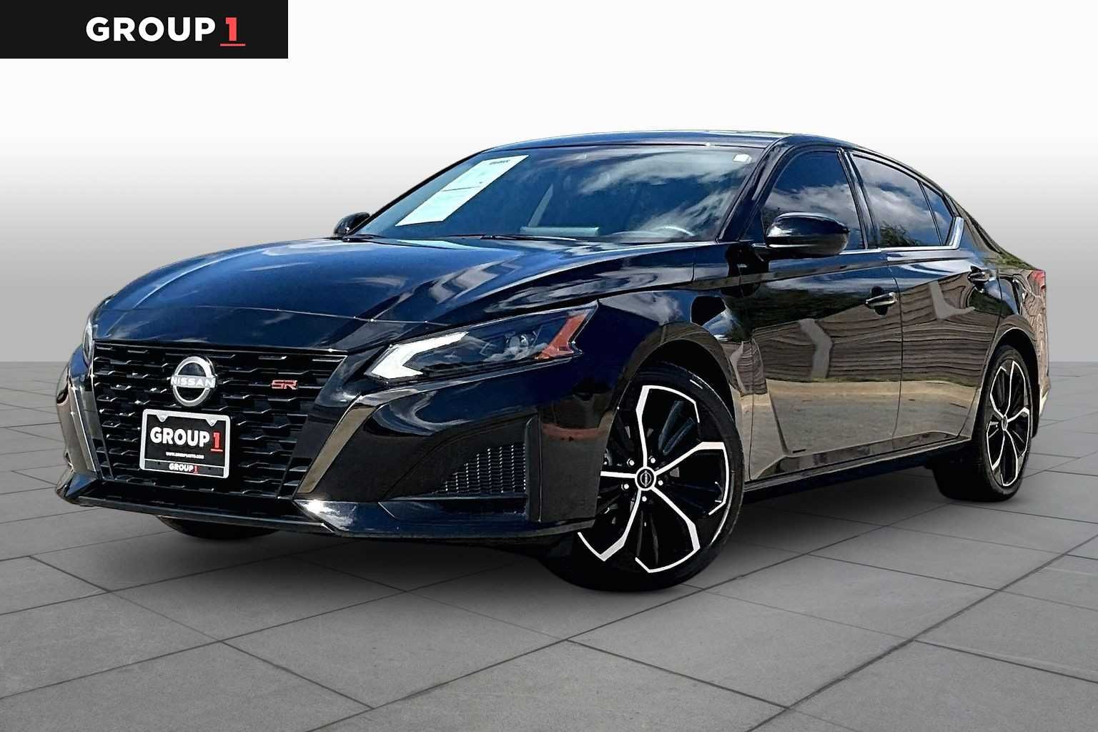 2025 Nissan Altima SR