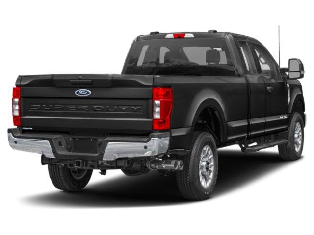 Used 2022  Ford  image 2