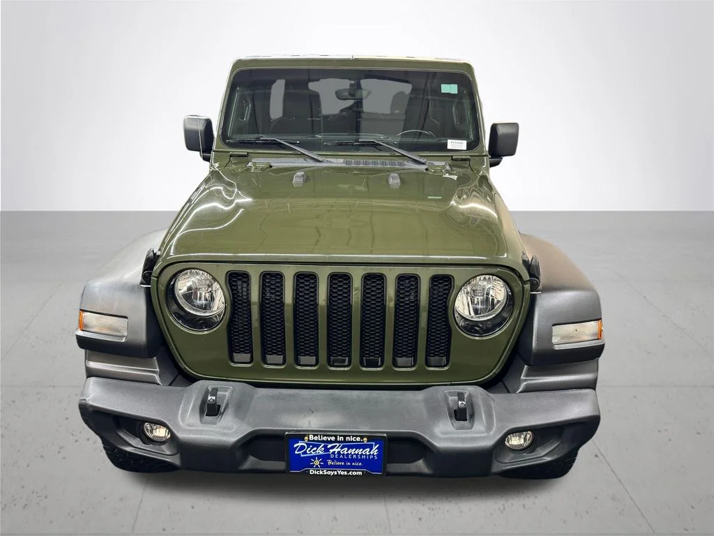 Used 2022 Green Jeep Unlimited Sport Altitude image 12