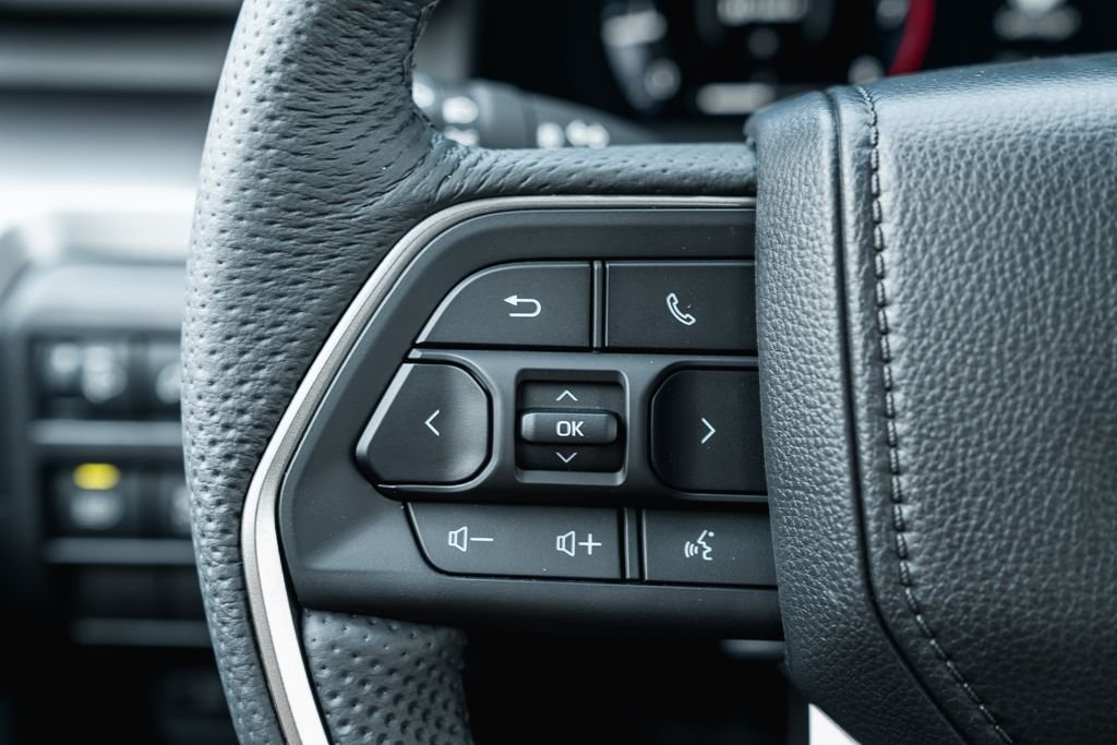 Used 2018 Magnetic Gray Metallic Toyota SR5 image 15