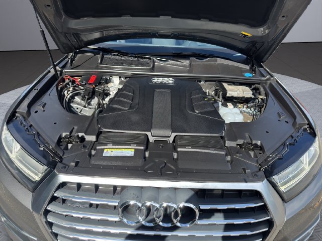 Used 2018 Gray Audi 3.0T Premium image 27