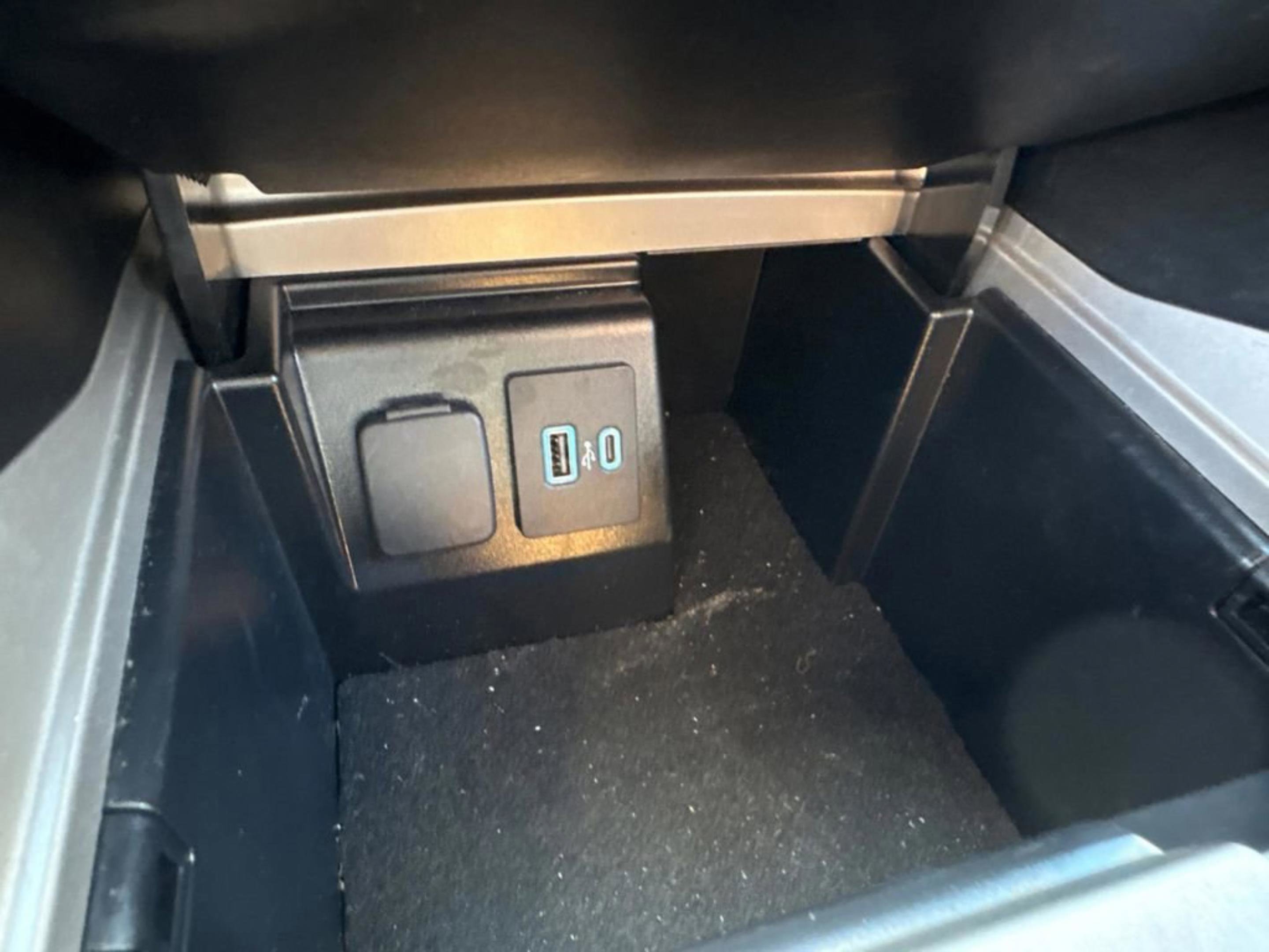 Used 2023 Gray Metallic Ford XLT image 45