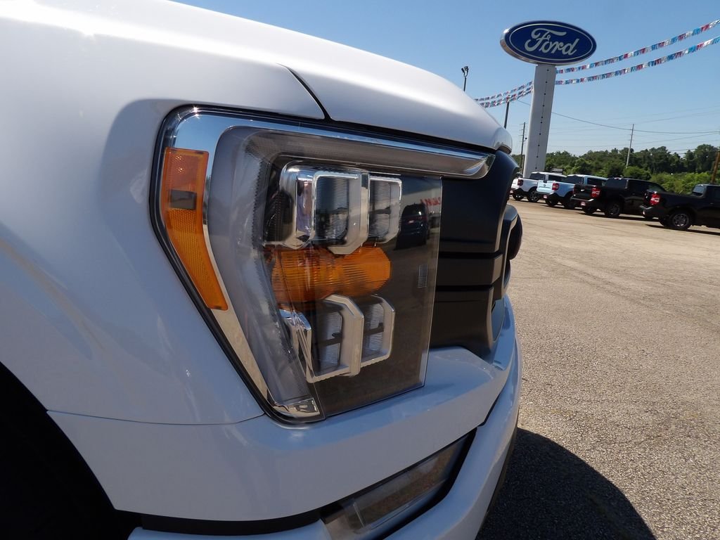 Used 2023 Oxford White Ford XLT image 30