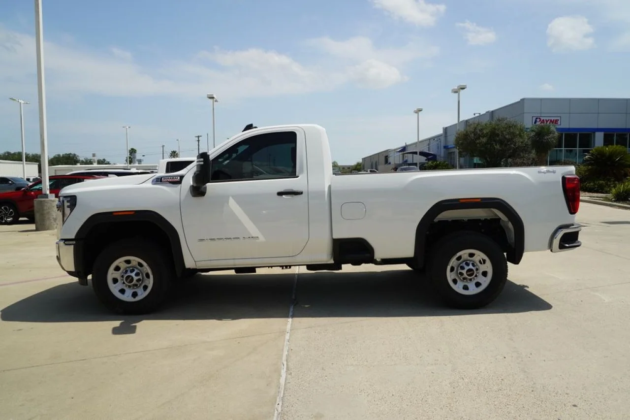 2025 GMC Sierra 3500HD Pro - Photo 11