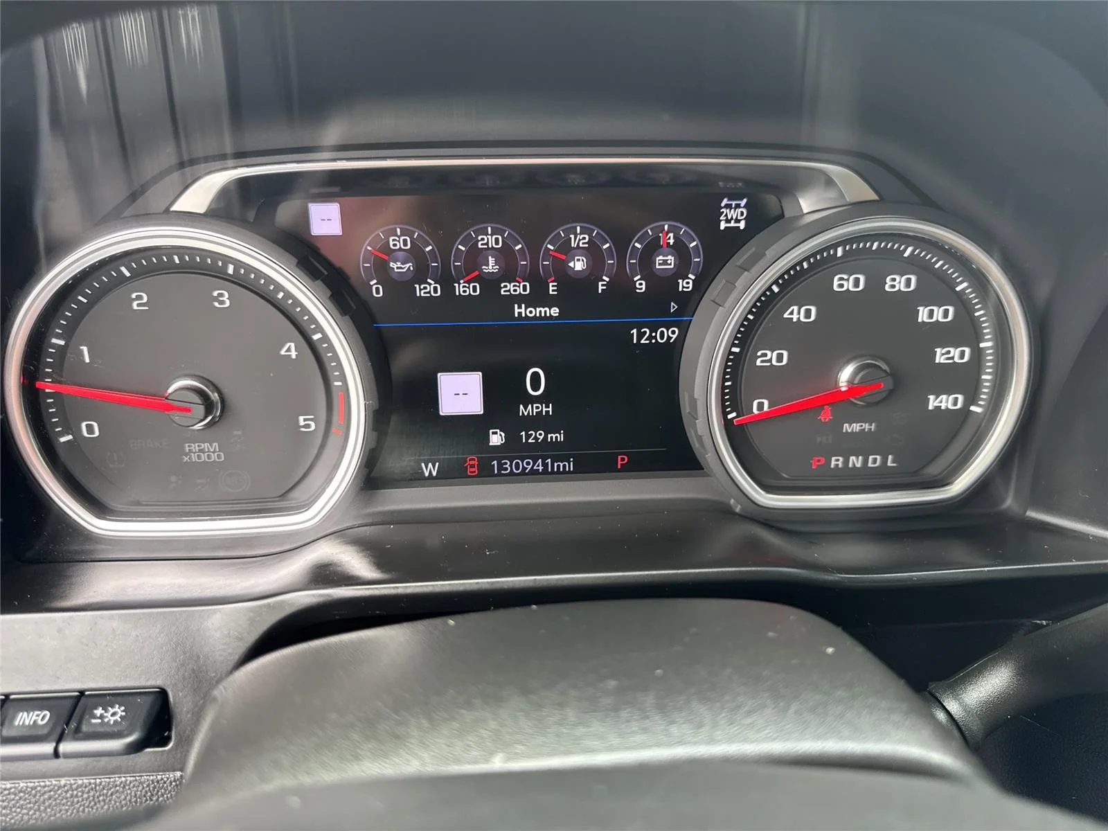 Used 2020 IRIDESCENT PEARL TRICOAT Chevrolet High Country image 38