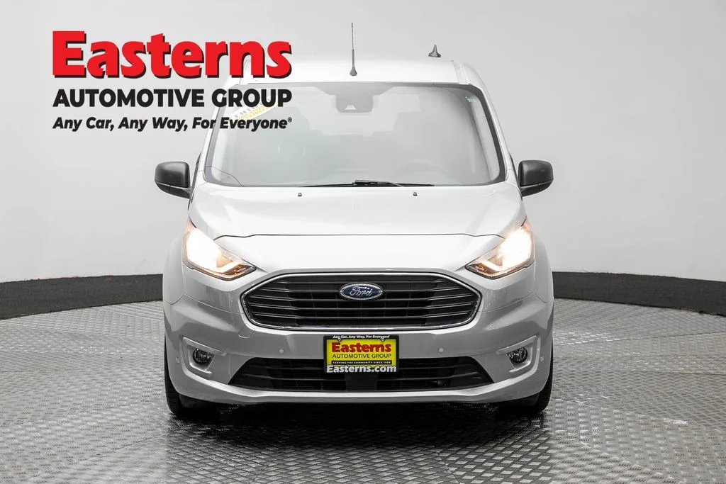 Used 2021 Silver Ford XLT image 2